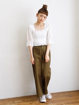 「カーキパンツ」｜Crispさん（レディース・157cm）の夏コーディネート