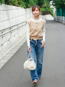 「アイテム（タンクトップ、ベージュ系）」を使った、Crispさん（レディース・161cm）の秋コーディネート