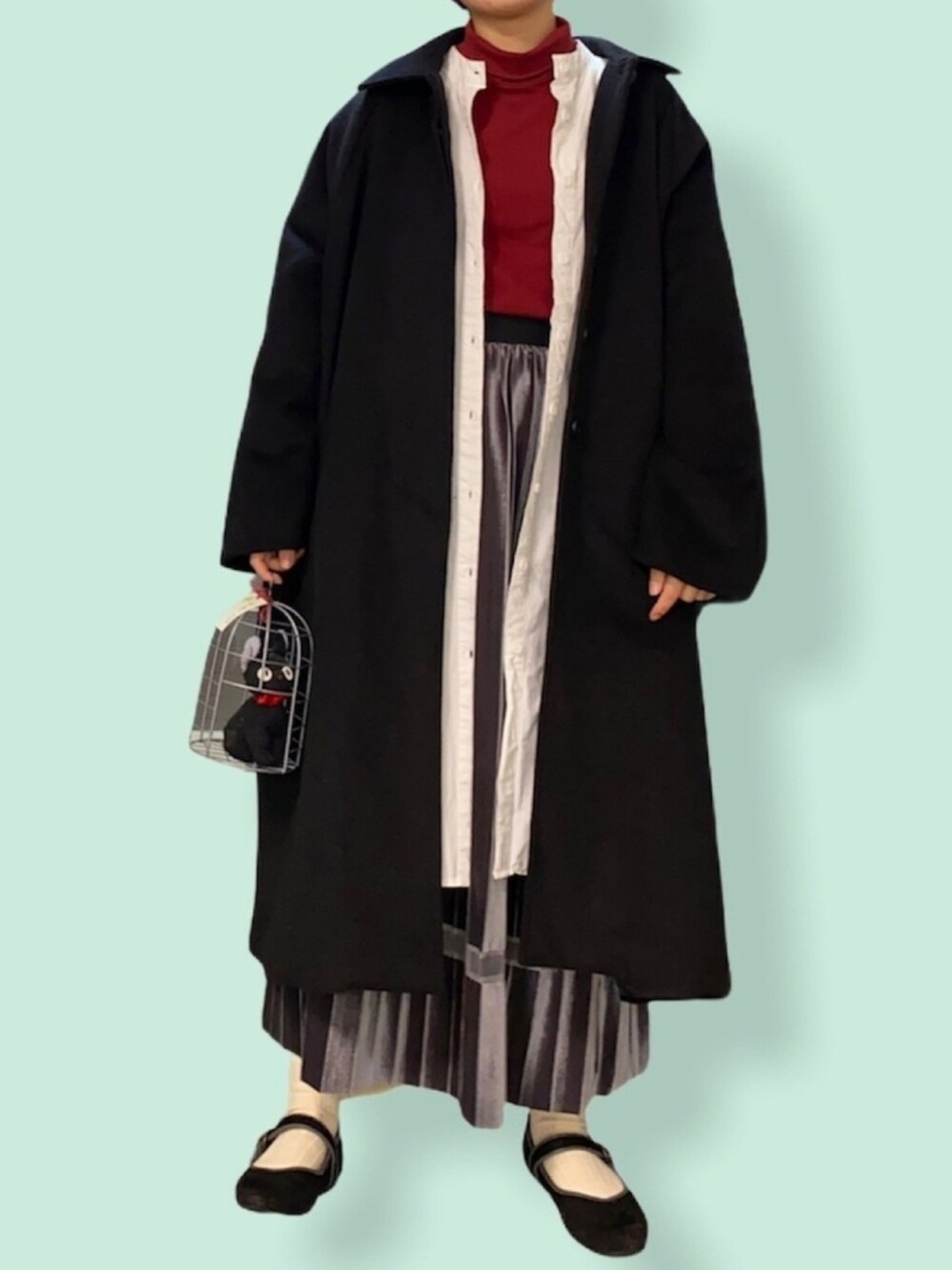 「Libra、UNIQLO、merlot、古着MIX、シャツワンピ、ベロアスカート、モード系、オーバーサイズ、低身長、低身長コーデ」｜「Libra Cueのアイテム（ジャケット/アウター、ブラック系）」を使った、マイカさん（レディース・150cm）の冬コーディネートの1枚目の写真