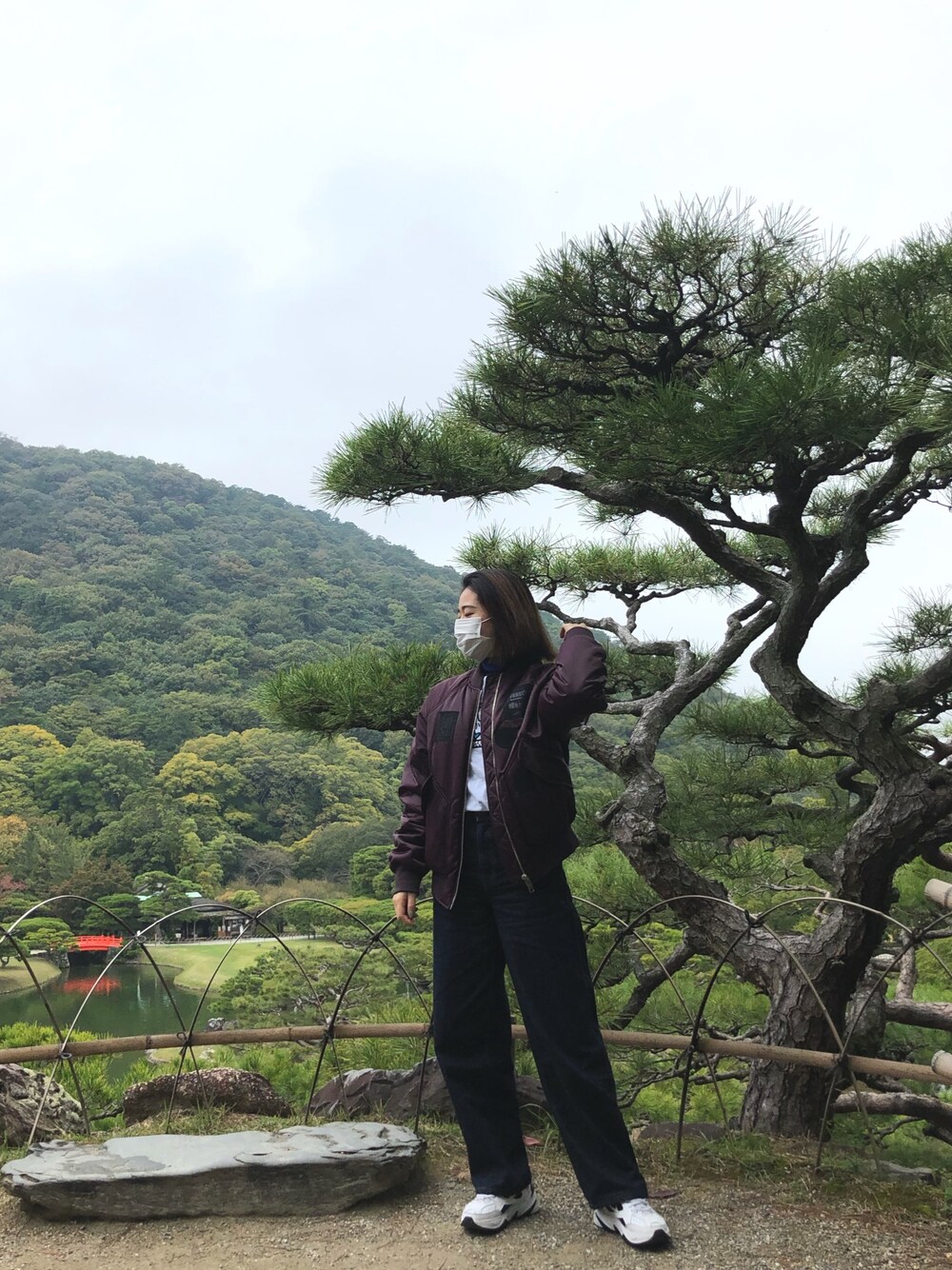 「スタジャン、シンプル、秋のコーデ、メンズライク、楽チンコーデ、ゆるコーデ、カジュアルコーデ、デニム、ストリート、スニーカーコーデ」｜「NIKEのNike M2K Tekno Sneaker（スニーカー、その他）」を使った、NAOさん（レディース・157cm）の秋コーディネートの1枚目の写真