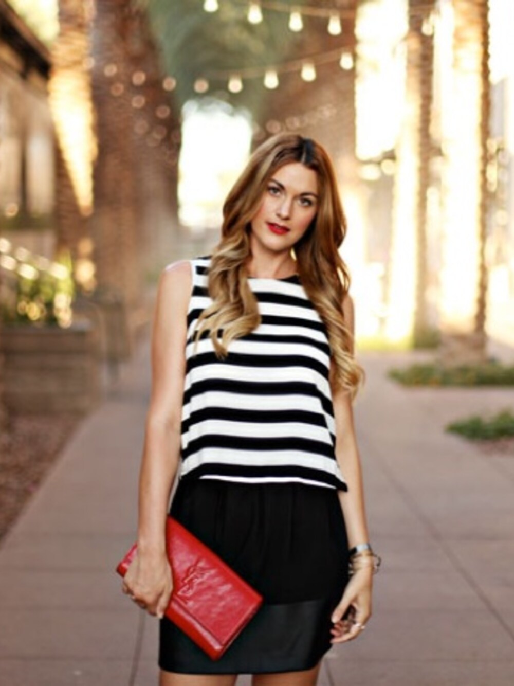 「BAG、lulu's、pencil、skirt、top、YSL」｜Caitlin Lindquistさん（レディース・180cm）の秋コーディネートの1枚目の写真