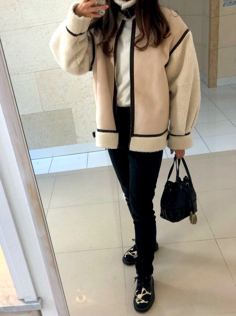 「GUのアイテム（デニムパンツ、ブラック系）」を使った、𝒶̆̈𝓃𝓃𝒶さん（レディース・168cm）の秋コーディネートの1枚目の写真