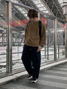 「CASPER JOHN（キャスパージョン）のアイテム（スウェット）」を使った、KE-ICHIさん（メンズ・177cm）の冬コーディネート