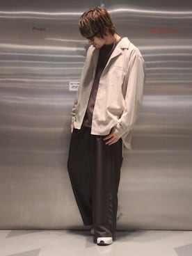 「CASPER JOHN（キャスパージョン）のアイテム（スウェット）」を使った、KE-ICHIさん（メンズ・177cm）の冬コーディネート