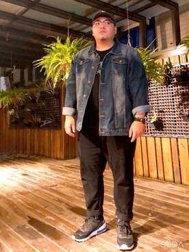 「NEW BALANCE（ニューバランス）のアイテム（シューズ、ブラック系）」を使った、很滑さん（メンズ・172cm）の春コーディネート