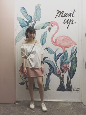 「Dr. Martens（ドクターマーチン）のアイテム（シューズ、ホワイト系）」を使った、Shizuku さん（レディース）の冬コーディネート