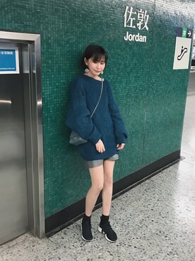 「CHANEL（シャネル）のアイテム（バッグ、ブルー系）」を使った、Shizuku さん（レディース）の春コーディネート