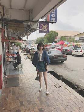 「Yohji Yamamoto（ヨウジヤマモト）のアイテム（バッグ、ブルー系）」を使った、Shizuku さん（レディース）の春コーディネート
