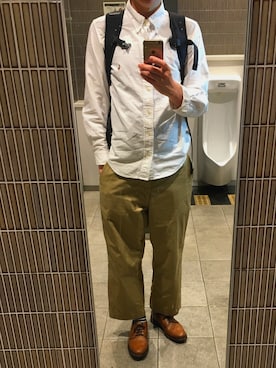 「トイレから失礼しやす」｜「アイテム（チノパンツ）」を使った、ゆうじさん（メンズ・182cm）の春コーディネート