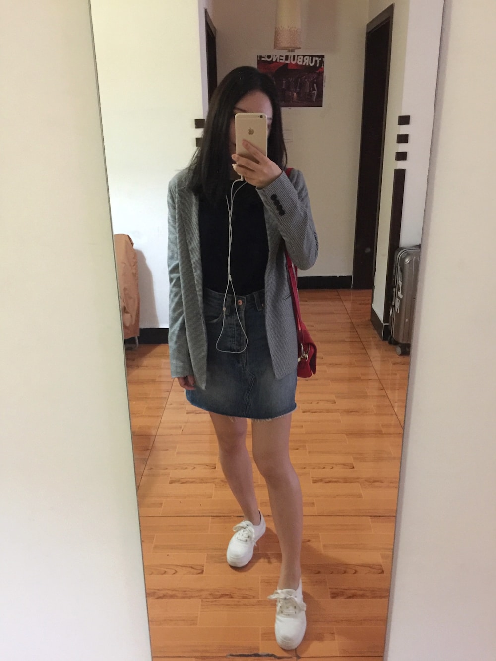 「Bershkaのアイテム（テーラードジャケット、グレー系）」を使った、cubabypascalさん（レディース・156cm）の秋コーディネートの1枚目の写真