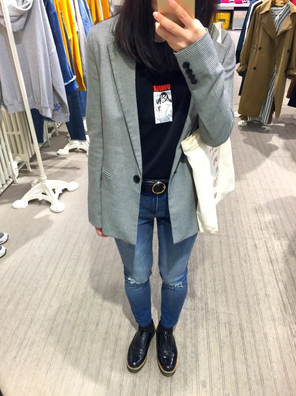 「Bershkaのアイテム（テーラードジャケット、グレー系）」を使った、cubabypascalさん（レディース・156cm）の秋コーディネートの1枚目の写真