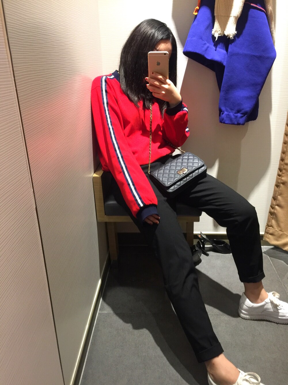 「UNIQLOのアイテム（スラックス、ブラック系）」を使った、cubabypascalさん（レディース・156cm）の秋コーディネートの1枚目の写真