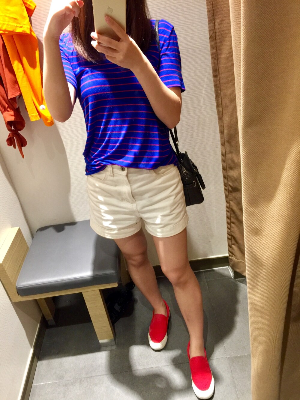 「ZARAのアイテム（Tシャツ/カットソー、ブルー系）」を使った、cubabypascalさん（レディース・156cm）の夏コーディネートの1枚目の写真