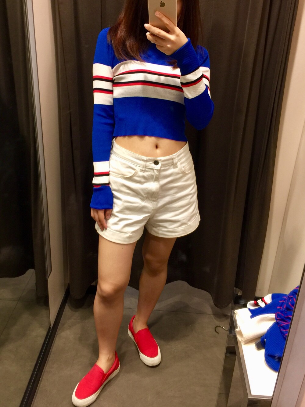 「ZARAのアイテム（トップス、ブルー系）」を使った、cubabypascalさん（レディース・156cm）の夏コーディネートの1枚目の写真