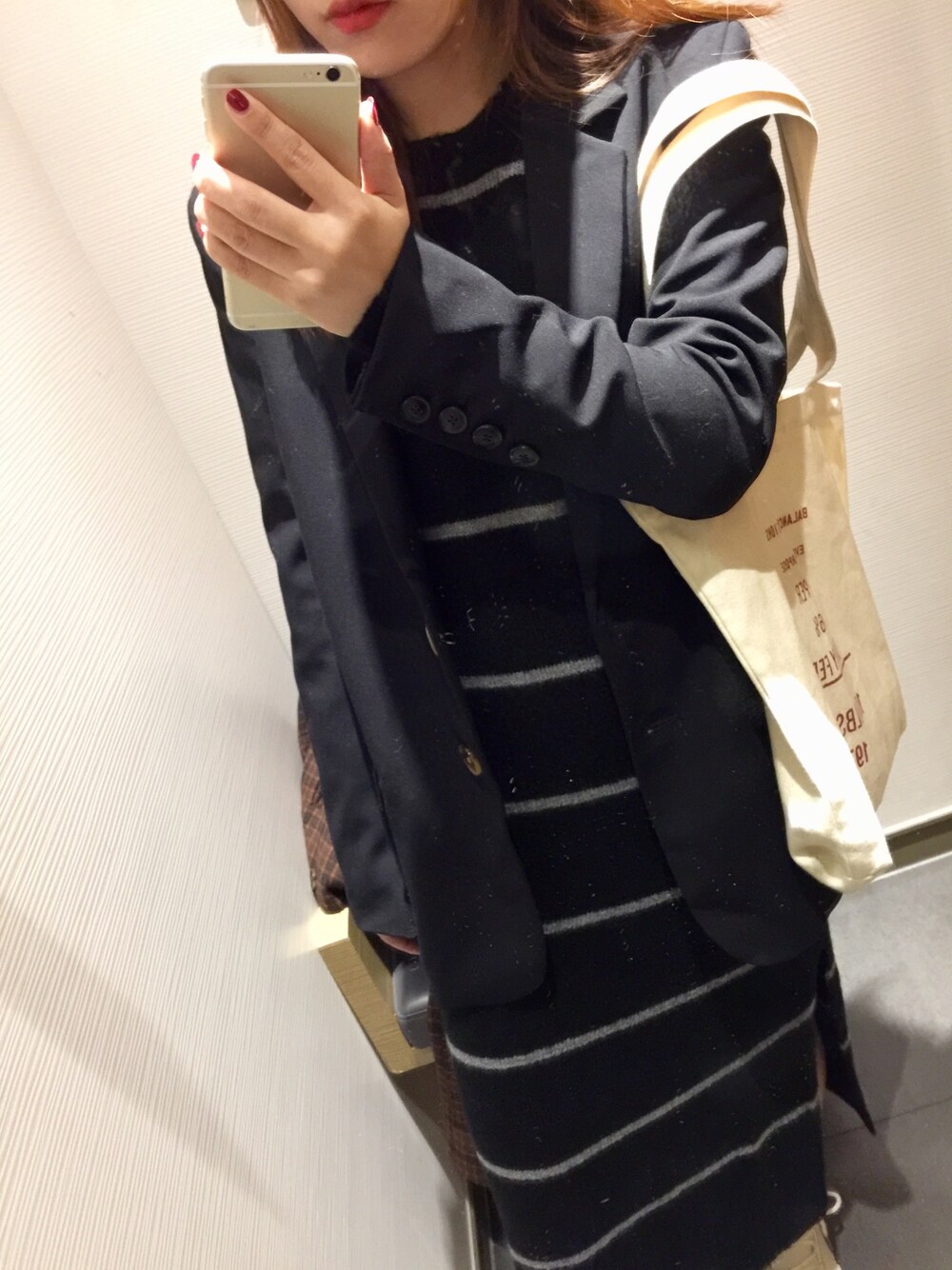 「URのアイテム（スカート、ブラック系）」を使った、cubabypascalさん（レディース・156cm）の秋コーディネートの1枚目の写真