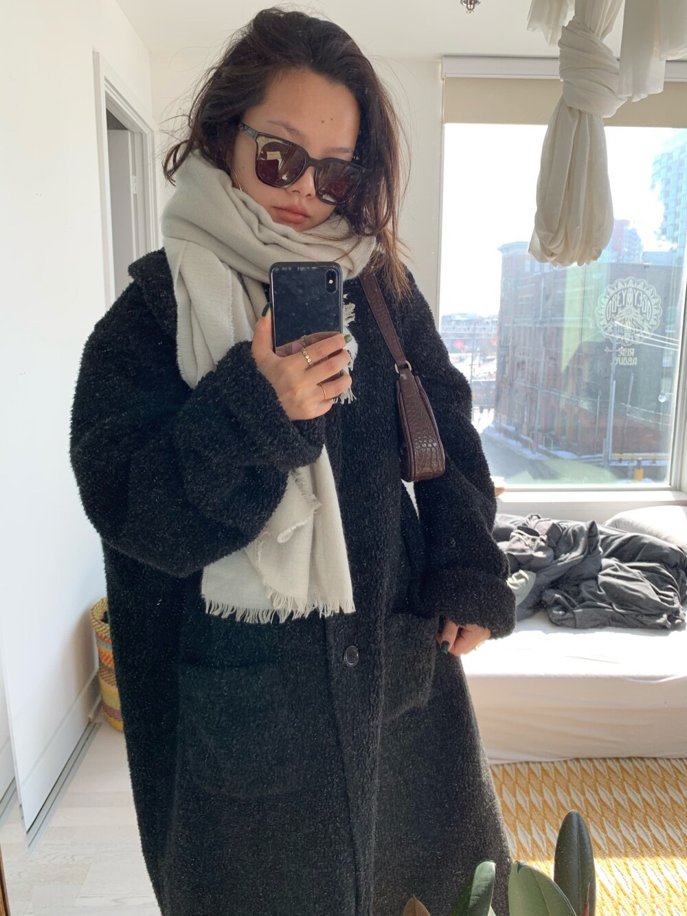 「winter wearing、VINTAGE、winter、OAK+FORT、90’s、toronto、BEAR、canada、ootd、casual」｜「oak&fortのアイテム（マフラー、ベージュ系）」を使った、Maolinさん（レディース・168cm）の春コーディネートの1枚目の写真