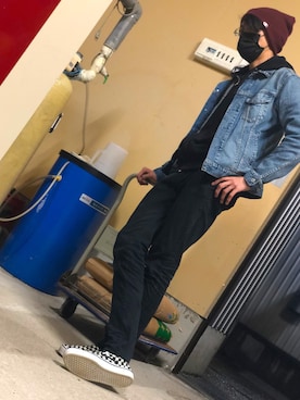 「アイテム（スリッポン）」を使った、tkさん（メンズ・180cm・20代）の春コーディネート