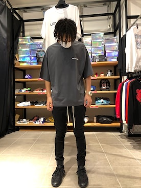 「WHITELAND（ホワイトランド）のアイテム（Tシャツ/カットソー）」を使った、KENTOさん（メンズ・178cm）の夏コーディネート