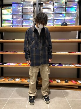 「WHITELAND（ホワイトランド）のアイテム（Tシャツ/カットソー）」を使った、KENTOさん（メンズ・178cm）の秋コーディネート