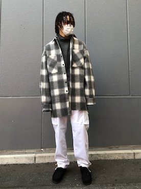 「アイテム（カーゴパンツ、ホワイト系）」を使った、KENTOさん（メンズ・178cm）の秋コーディネート