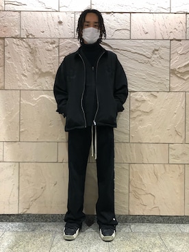 「WHITELAND（ホワイトランド）のアイテム（Tシャツ/カットソー）」を使った、KENTOさん（メンズ・178cm）の冬コーディネート