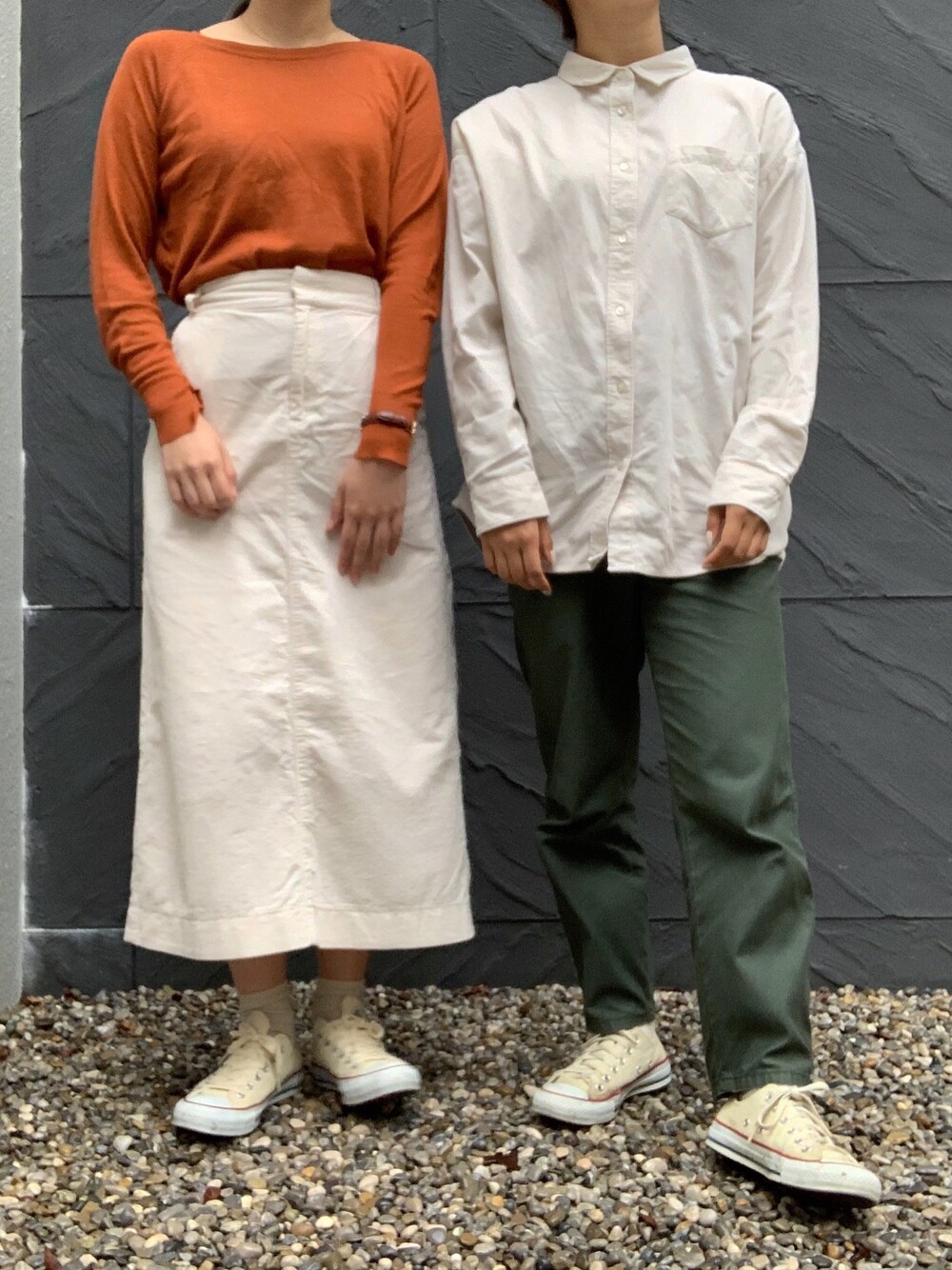「AMERICAN HOLIC、アメリカンホリック、カボチャコーデ🎃、かぼちゃ、シミラールック」｜「AMERICAN HOLICのバックタック細コール天シャツ（シャツ/ブラウス、ホワイト系）」を使った、miku.さん（レディース・157cm）の秋コーディネートの1枚目の写真
