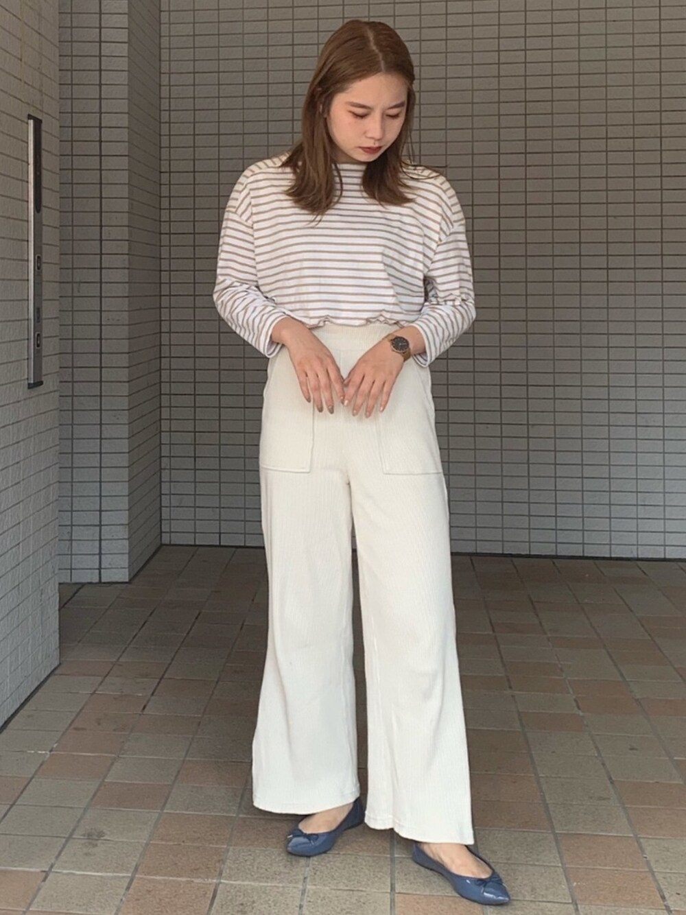 「AMERICANHOLIC、アメリカンホリック、アメホリ、ジーユー、GU」｜「GUのアイテム（パンツ、ホワイト系）」を使った、miku.さん（レディース・157cm）の夏コーディネートの1枚目の写真