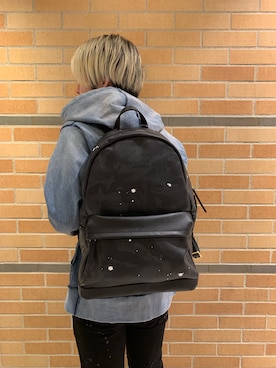 「surt（サート）のアイテム（トップス）」を使った、まことさん（メンズ・169cm）の春コーディネート