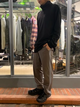 「WRAPINKNOT（ラッピンノット）のアイテム（パンツ）」を使った、まことさん（メンズ・169cm）の秋コーディネート