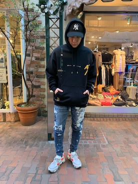 「B'2nd（ビーセカンド）のアイテム（パーカー）」を使った、まことさん（メンズ・169cm）の冬コーディネート