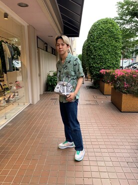 「B'2nd（ビーセカンド）のアイテム（バッグ）」を使った、まことさん（メンズ・169cm）の春コーディネート