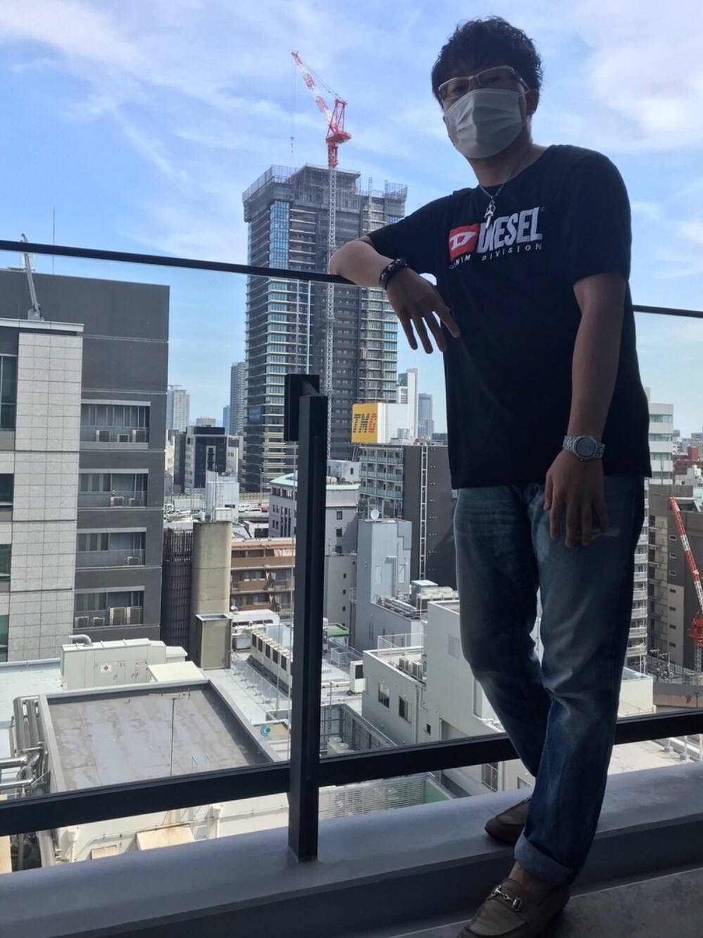 「fashion、ootd、summer、夏コーデ、上下統一、Diesel、Chrome Hearts、GUCCIベルト、GOSTAR DE FUGA、お洒落さんとつながりたい」｜「DIESELのアイテム（Tシャツ/カットソー、ブラック系）」を使った、Koji Kimuraさん（メンズ・172cm）の秋コーディネートの1枚目の写真