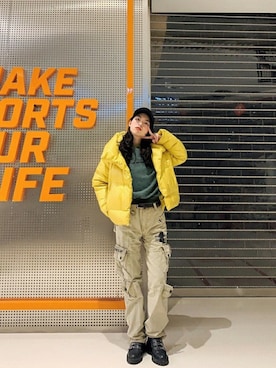 「yellow」｜「アイテム（キャップ）」を使った、消绿さん（レディース・159cm）の冬コーディネート