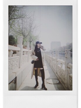 「MANGO（マンゴ）のアイテム（アクセサリー）」を使った、消绿さん（レディース・159cm）の春コーディネート