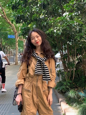 「アイテム（つなぎ/オールインワン、ベージュ系）」を使った、消绿さん（レディース・159cm）の春コーディネート