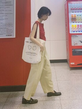 「盐系风格」｜「アイテム（ローファー）」を使った、消绿さん（レディース・159cm）の夏コーディネート
