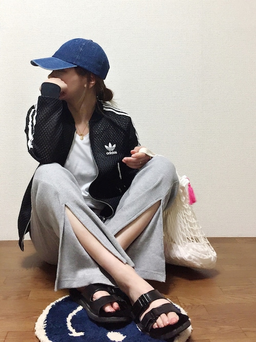 ★希少 バナナ柄★アディダス ジャージ スーパーガール ☆希少 バナナ柄☆アディダス ジャージ スーパーガール - メルカリ