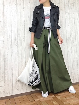 「カーキパンツ」｜Ⓜ️ino.さん（レディース・159cm）の秋コーディネート