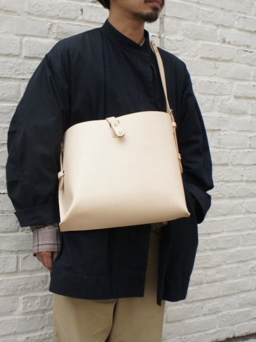 TIDEWAY（タイドウェイ）の「NUME BERO SHOULDER/M（ショルダーバッグ