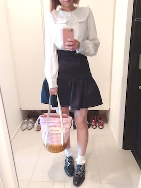 「GIVENCHY（ジバンシイ）のアイテム」を使った、ayumi watanabeさん（レディース・156cm）の春コーディネート