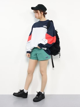 「USA」｜「アイテム（スウェット）」を使った、ENAさん（レディース・162cm）の春コーディネート