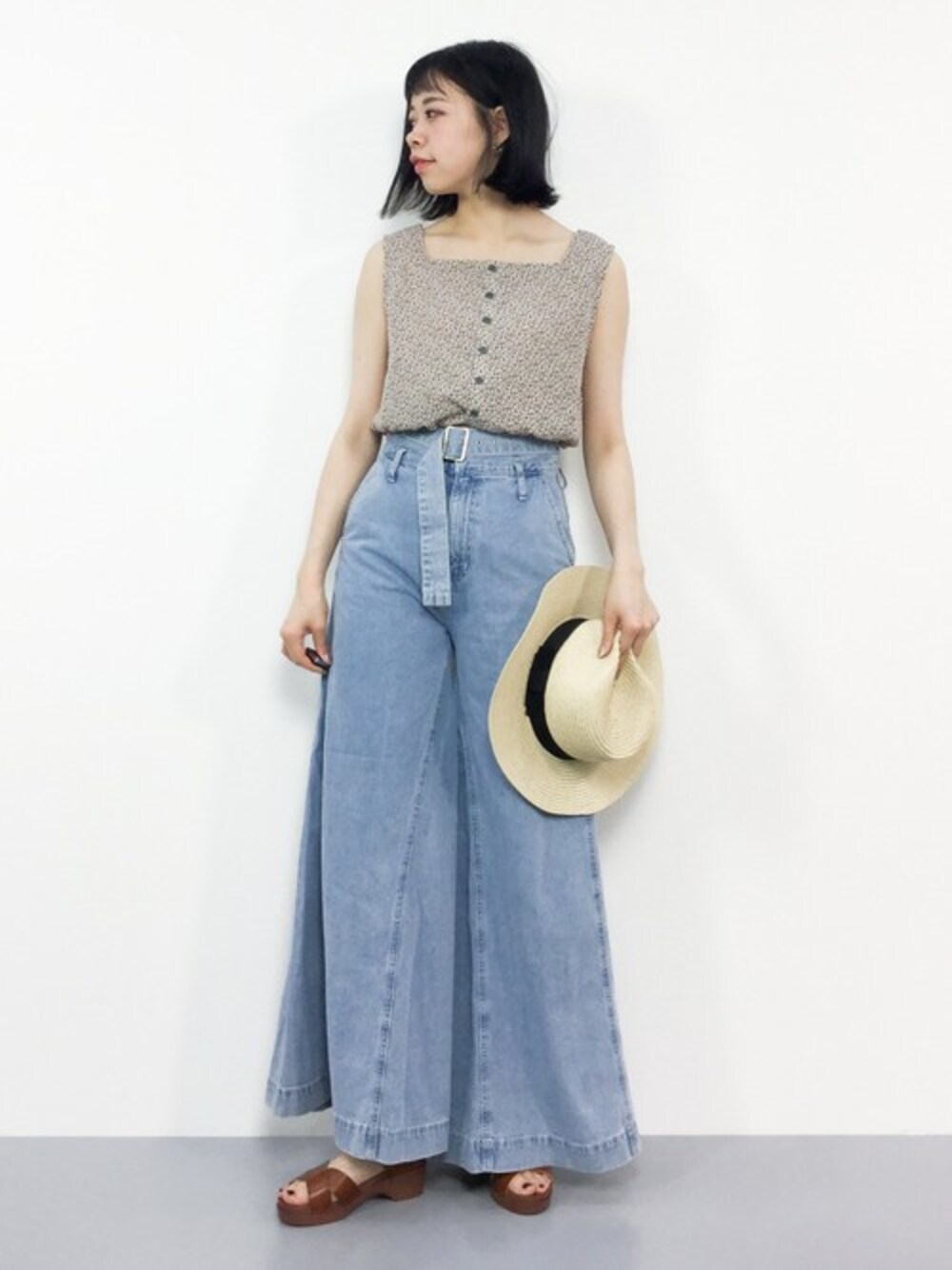 パンツ LILY HEM denim Ameri（アメリ）の「LILY HEM DENIM（デニムパンツ）」 - WEAR