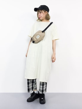 「CHAPTER L, LONDON（チャプターエルロンドン）のアイテム」を使った、ENAさん（レディース・162cm）の夏コーディネート