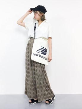「SEVENDAYS=SUNDAY（セブンデイズサンデイ）のアイテム（ハンドバッグ）」を使った、ENAさん（レディース・162cm）の夏コーディネート