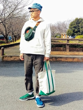 「アイテム（レッグウェア）」を使った、SHINJILOW さん（メンズ・173cm）の春コーディネート