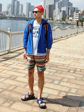 「ナイロンパーカー」｜「アイテム（サンダル）」を使った、SHINJILOW さん（メンズ・173cm）の春コーディネート