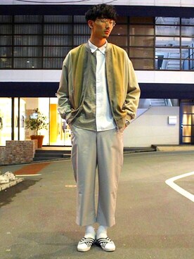 「グレーパンツ」｜「アイテム（スリッポン）」を使った、yasuさん（メンズ・189cm）の冬コーディネート