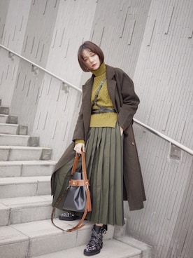 「GIVENCHY（ジバンシイ）のアイテム」を使った、kiki謝琦琦さん（レディース・164cm）の冬コーディネート