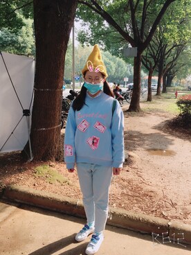 「adidas（アディダス）のアイテム（スニーカー、ブルー系）」を使った、Mizuki_Chloeさん（レディース・161cm）の夏コーディネート