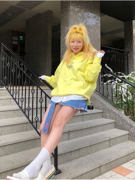 「model」｜「アイテム（パーカー）」を使った、Buried Aliveさん（レディース・165cm）の春コーディネート